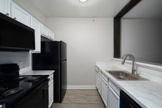 The Gardens at Manchester in Richmond, VA - Foto de edificio - Building Photo