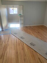 4948 Charlemar Dr, Unit 2nd Floor in Cincinnati, OH - Building Photo - Building Photo