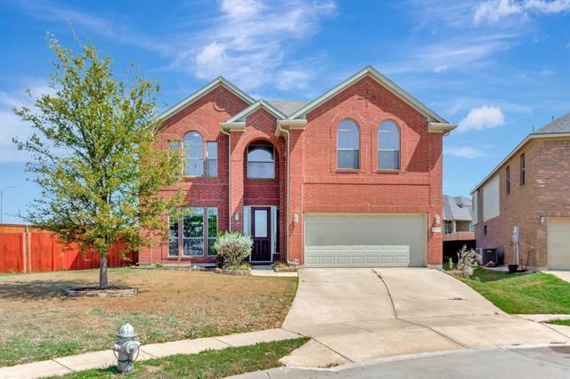 1501 Grassy View Dr in Fort Worth, TX - Building Photo
