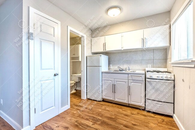 903 Springdale Rd in Austin, TX - Building Photo - Building Photo