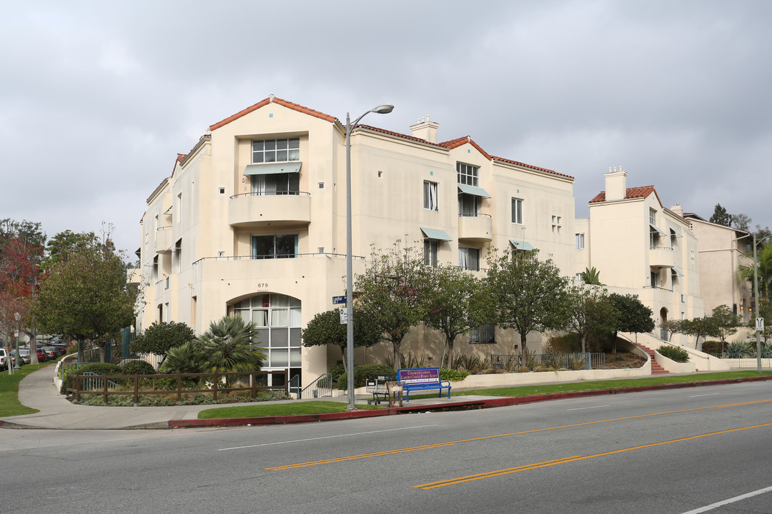 Gayley Terrace in Los Angeles, CA - Building Photo