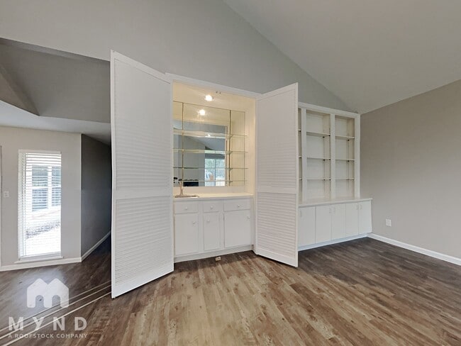 1739 S Kirkwood Rd in Houston, TX - Building Photo - Building Photo