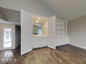 1739 S Kirkwood Rd in Houston, TX - Foto de edificio - Building Photo