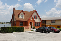 Lake Silver Apartments in Winter Haven, FL - Building Photo - Building Photo