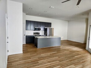 2707 W Kerria Ave in McAllen, TX - Building Photo - Building Photo