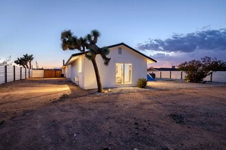 3847 Balsa Ave in Yucca Valley, CA - Building Photo - Building Photo