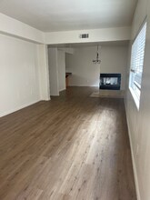 3953 Riviera Dr in San Diego, CA - Building Photo - Building Photo