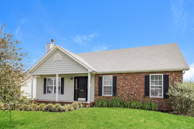 property at 909 Havenridge Dr