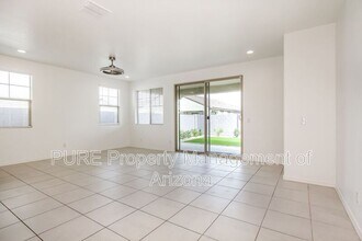 3769 N 102nd Ave in Avondale, AZ - Building Photo - Building Photo