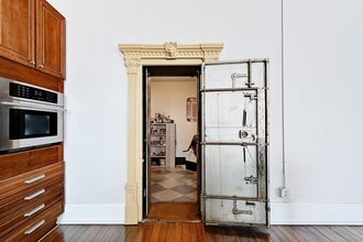 104 Hoxie St in Coupland, TX - Building Photo - Building Photo