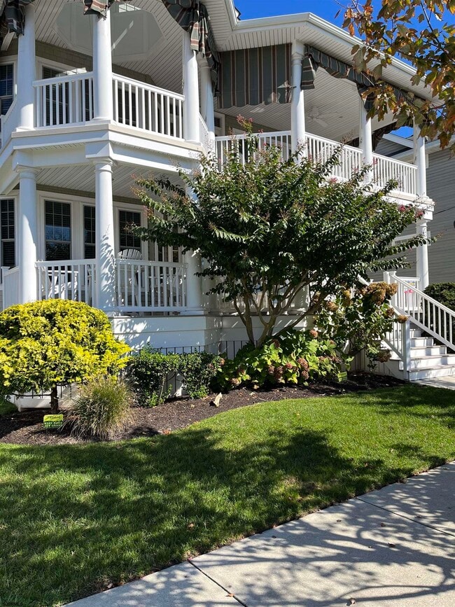 property at 857 St Charles Pl