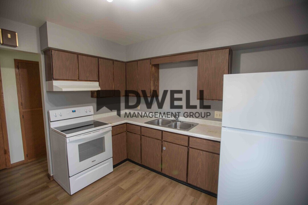 1351 5th Ave SE in Rochester, MN - Building Photo