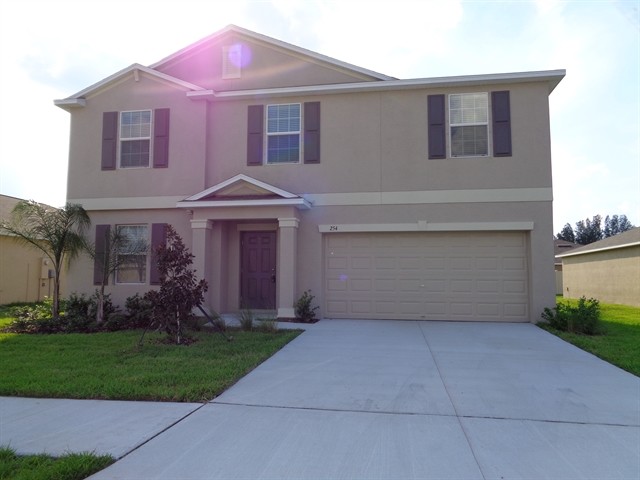 254 Cascade Bend Dr in Ruskin, FL - Building Photo