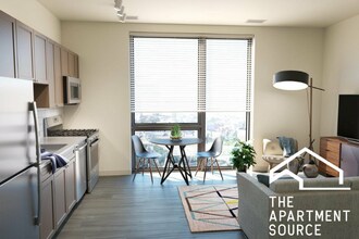 830 N Milwaukee Ave-Unit -405 in Chicago, IL - Building Photo - Building Photo