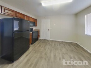 1626 W Pepper Pl in Mesa, AZ - Building Photo - Building Photo