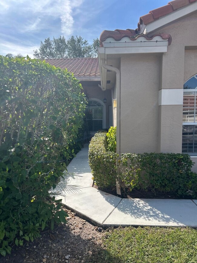 6351 Long Key Ln in Boynton Beach, FL - Building Photo - Building Photo