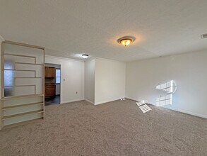 1951 S Virginia Ave in Springfield, MO - Building Photo - Building Photo