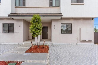 417 SW 1st St in Florida City, FL - Building Photo - Building Photo