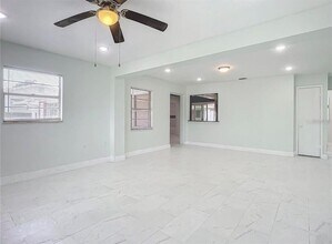 8 S Shell Rd in Debary, FL - Building Photo - Building Photo