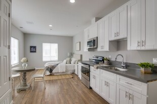 532 Cesar E. Chavez Pkwy in San Diego, CA - Building Photo