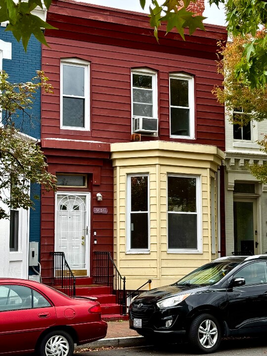 936 French St NW in Washington, DC - Foto de edificio