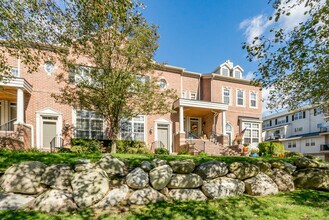 695 River Park Village Blvd in Northville, MI - Building Photo - Building Photo