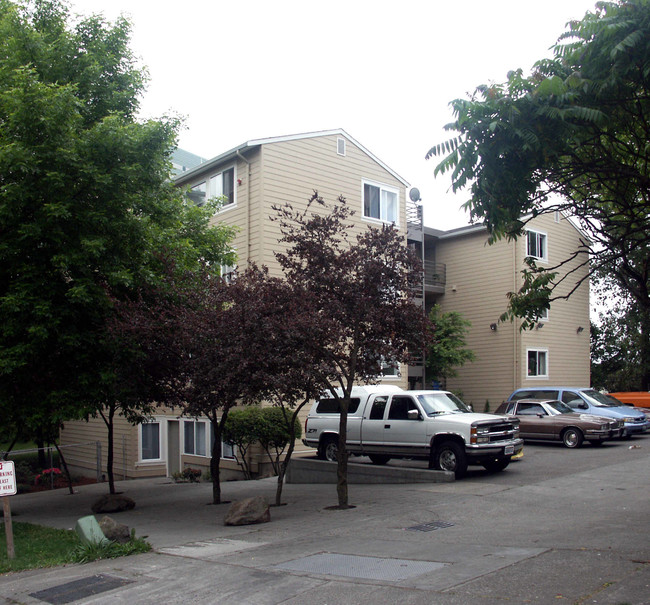 Main Street Apartments in Seattle, WA - Building Photo - Building Photo