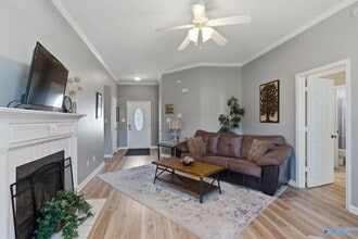 236 River Oaks Dr in Madison, AL - Foto de edificio - Building Photo