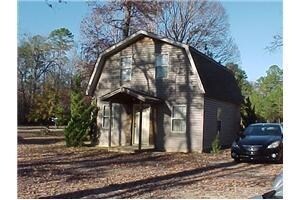 685 Arthur Wolfe Rd in Dublin, GA - Building Photo