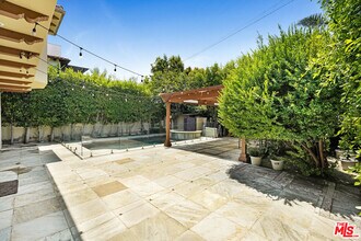 219 S Willaman Dr in Beverly Hills, CA - Building Photo - Building Photo