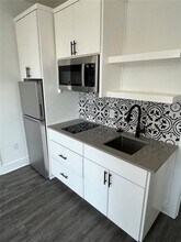 7603 Carver Ave, Unit Unit 1C in Austin, TX - Building Photo - Building Photo