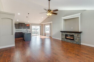 10437 E Fawn Grove Ct in Wichita, KS - Building Photo - Building Photo