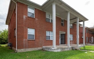 1704 Valley Forge Way in Louisville, KY - Building Photo