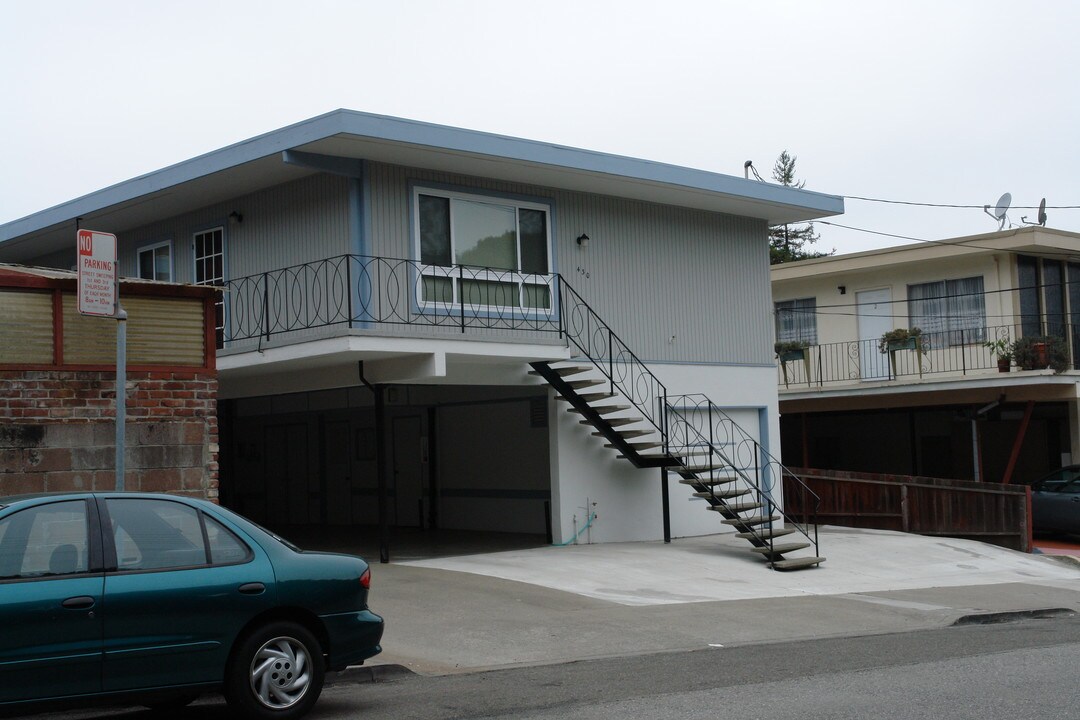 430 San Antonio Ave in San Bruno, CA - Building Photo