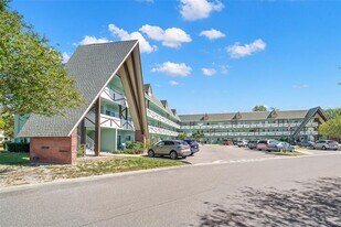 2043 Denmark St in Clearwater, FL - Building Photo