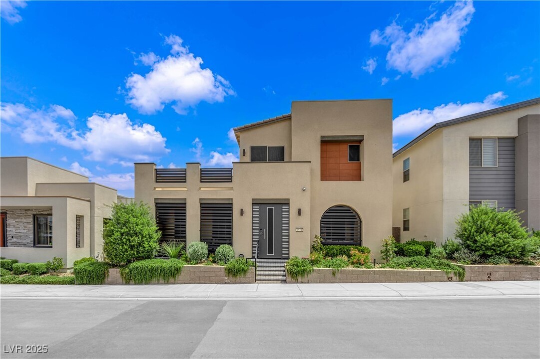2518 Veronella St in Henderson, NV - Building Photo