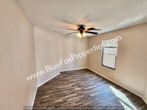 7942 S Baja Stone Ave in Tucson, AZ - Building Photo - Building Photo