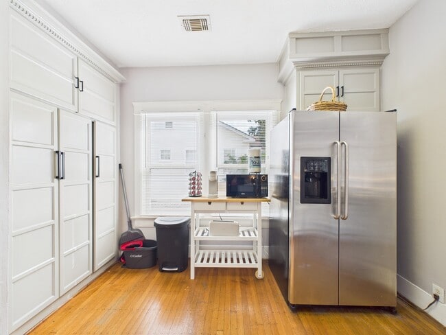 property at 3613 Audubon Pl