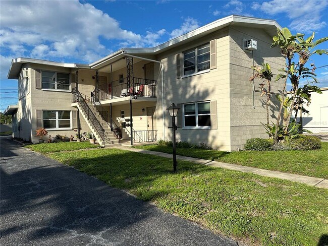 334 33rd Ave N in St. Petersburg, FL - Building Photo - Building Photo