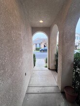 770 W Brittany Ln in Clovis, CA - Building Photo - Building Photo