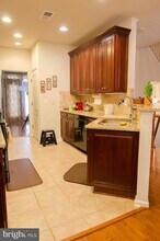 12176 Bridgend Run in Fairfax, VA - Foto de edificio - Building Photo