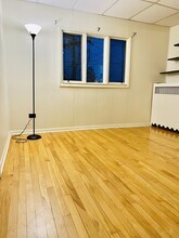 1197 Albany St, Unit #2 2nd floor in Utica, NY - Foto de edificio - Building Photo