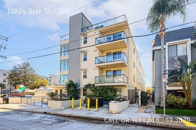 10824 Blix St in Los Angeles, CA - Building Photo - Building Photo