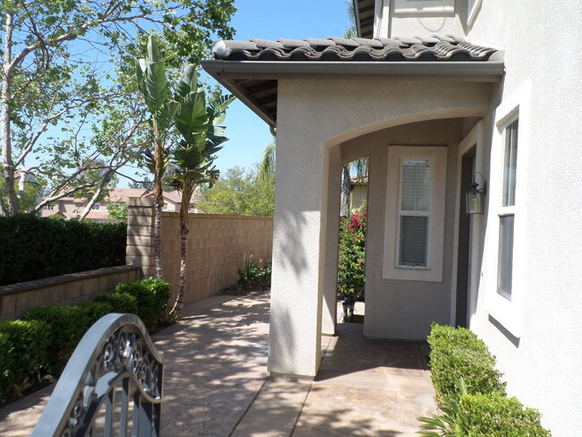 43374 Chico Dr in Temecula, CA - Building Photo - Building Photo