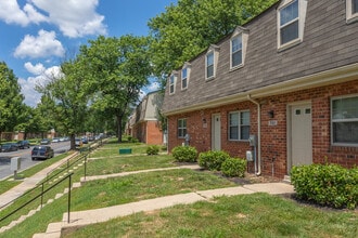 Kingston Townhomes in Baltimore, MD - Building Photo - Building Photo