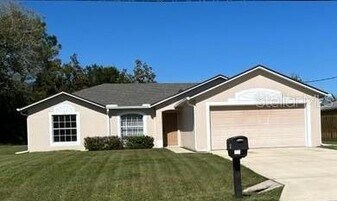 106 La Mancha Dr in Palm Coast, FL - Building Photo