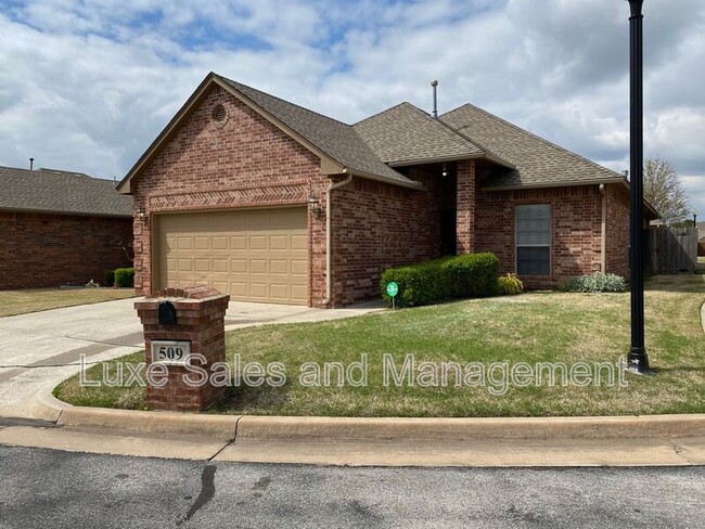 property at 509 SW 124th Pl