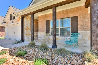 117 Salt Fork Dr in Liberty Hill, TX - Building Photo - Building Photo