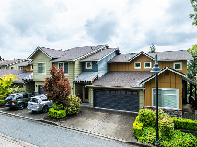 Copper Ridge at Talus in Issaquah, WA - Foto de edificio - Building Photo