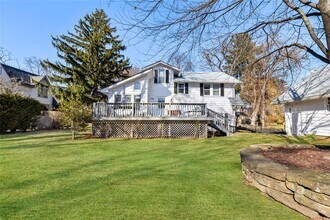 7 Pine Ln in Rye, NY - Building Photo - Building Photo